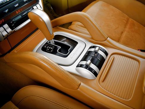 Used 2008 Porsche Cayenne GTS image 33