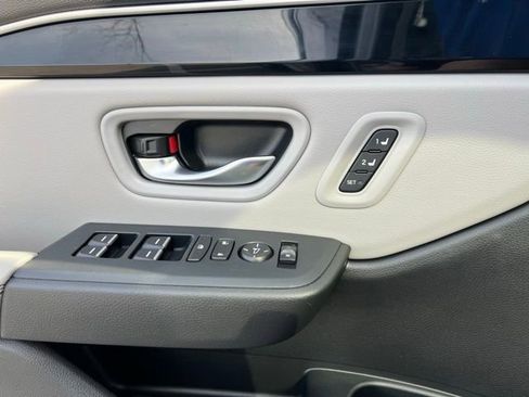 Used 2024 Honda Pilot Touring image 26