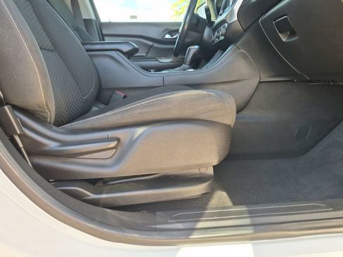 Used 2017 GMC Acadia SLE AWD/4WD image 25