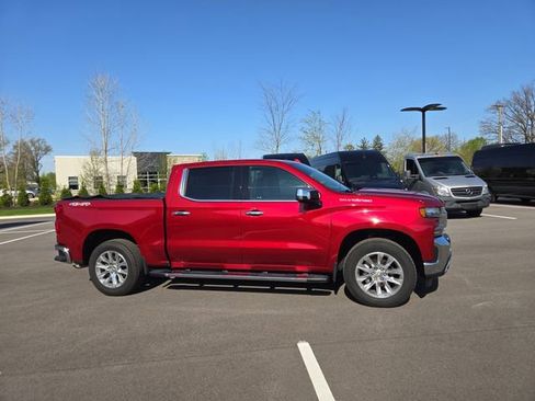 Used 2021 Chevrolet Silverado 1500 LTZ AWD/4WD image 2