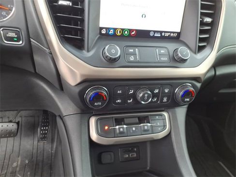 Used 2020 GMC Acadia Denali w/ Technology Package image 12