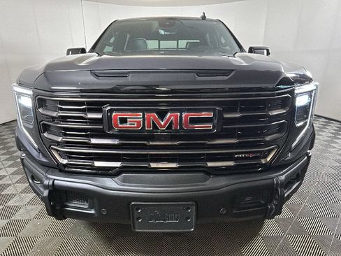 Used 2024 GMC Sierra 1500 AT4X AWD/4WD image 9