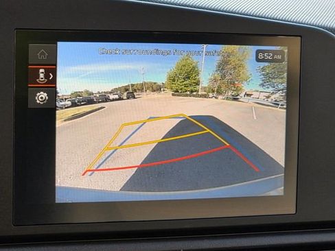 Used 2025 Kia Niro LX FWD image 22