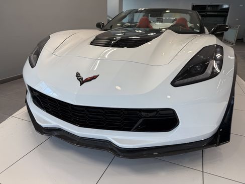 Used 2016 Chevrolet Corvette Z06 w/ 3LZ Preferred Equipment Group image 13