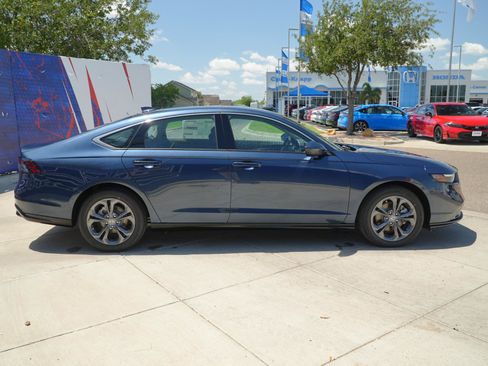 New 2026 Honda Accord EX-L image 4