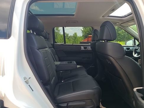 Used 2025 Hyundai Santa Fe Limited FWD image 34