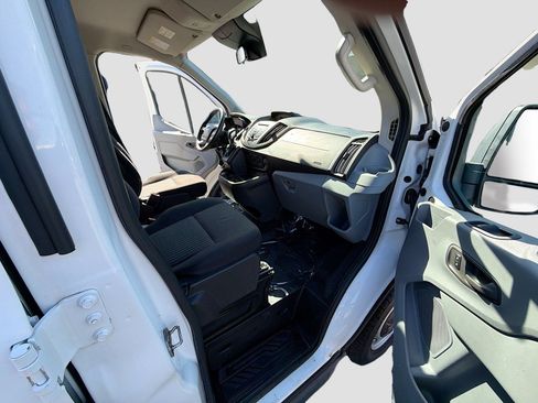 Used 2018 Ford Transit 350 130 Low Roof RWD image 17