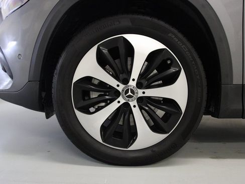 Certified 2025 Mercedes-Benz GLA 250 4MATIC image 10