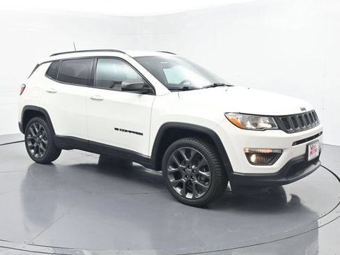 Used 2021 Jeep Compass Latitude AWD/4WD image 5