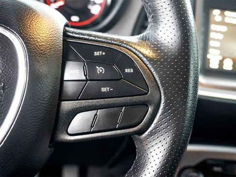 Used 2022 Dodge Challenger SXT w/ Blacktop Package image 20