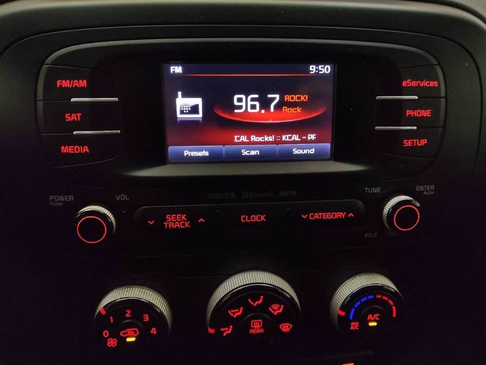 Used 2014 Kia Soul + w/ UVO w/Eservices Package FWD image 25