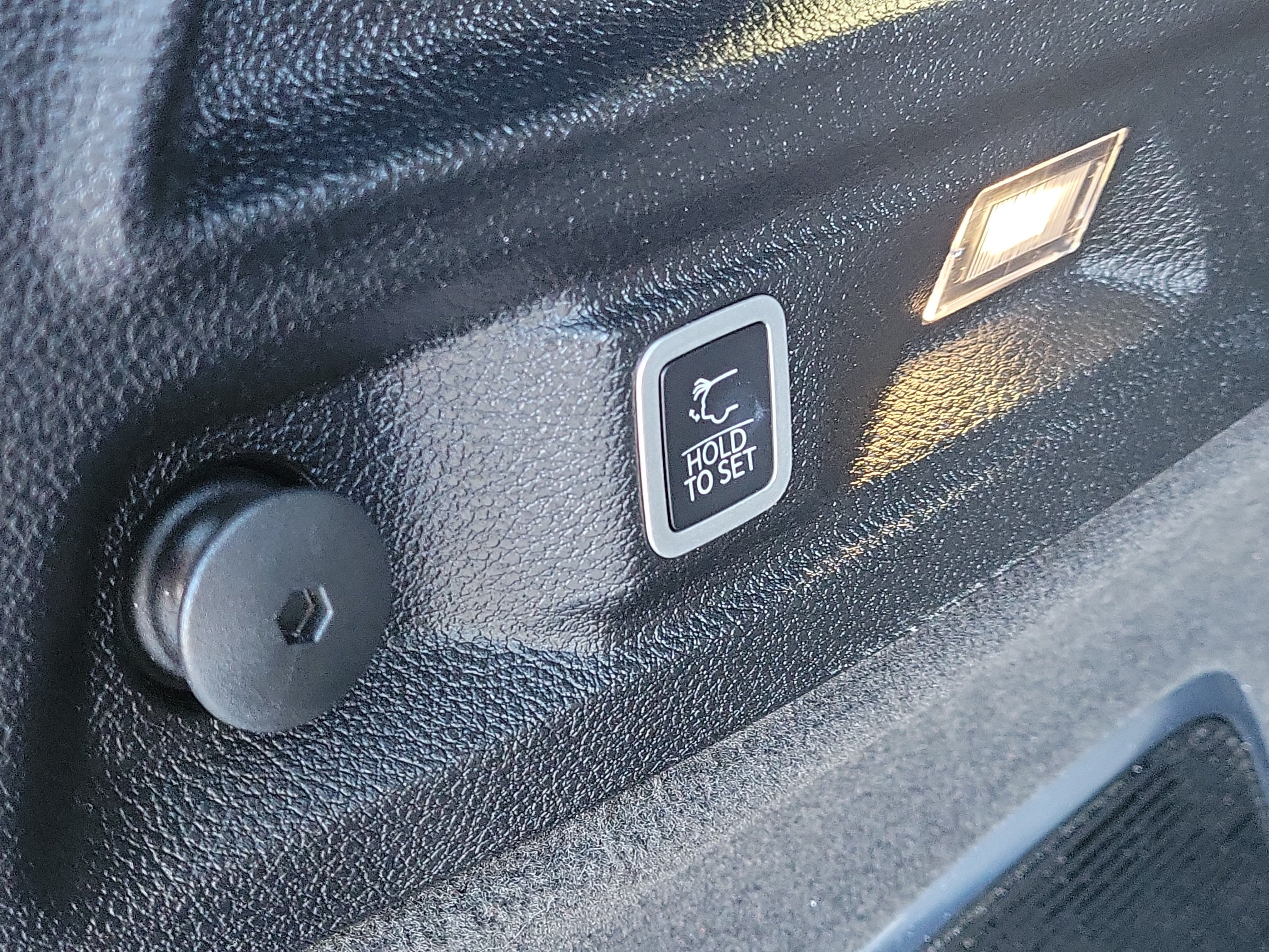 Used 2021 Jeep Grand Cherokee L Summit AWD/4WD image 10