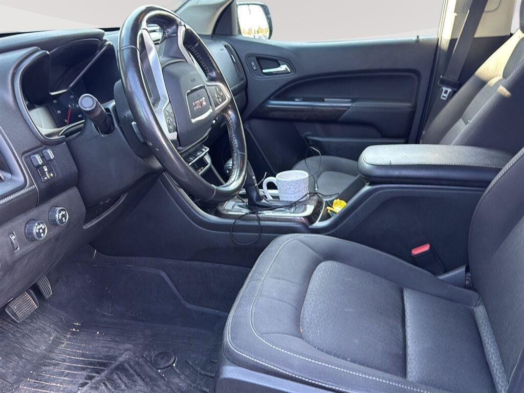Used 2020 GMC Canyon SLE w/ Elevation Edition AWD/4WD image 2