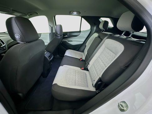 Used 2023 Chevrolet Equinox LS w/ LS Convenience Package FWD image 26