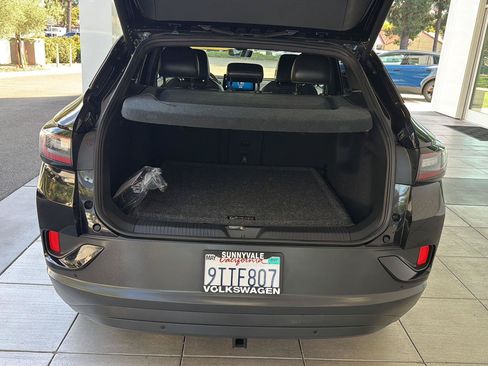 Certified 2023 Volkswagen ID.4 Pro S AWD/4WD image 13