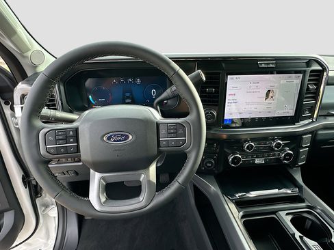 New 2026 Ford F250 4x4 Crew Cab Super Duty image 7
