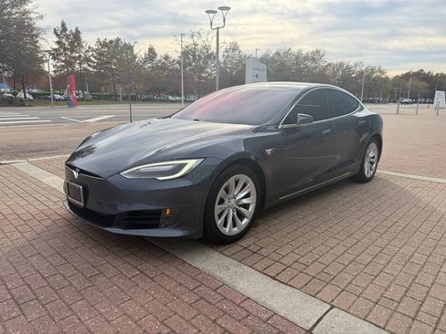 Used 2016 Tesla Model S 75 image 5
