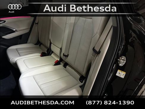 New 2025 Audi Q5 Prestige image 23