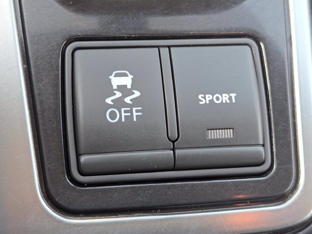 Certified 2023 Nissan Maxima Platinum w/ Sport Mat Group FWD image 16