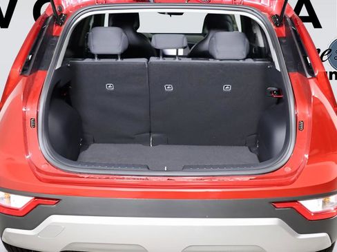 New 2025 Kia Niro LX image 11