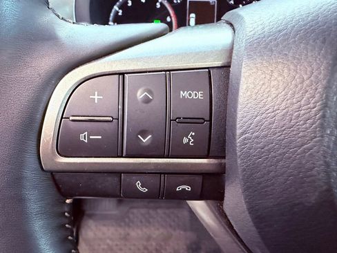 Certified 2023 Lexus GX 460 Premium w/ Accessory Package image 22