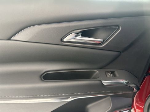 Used 2026 Chevrolet Traverse High Country w/ LPO, Floor Liner Package FWD image 17