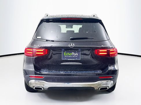 Used 2025 Mercedes-Benz GLB 250 4MATIC image 7
