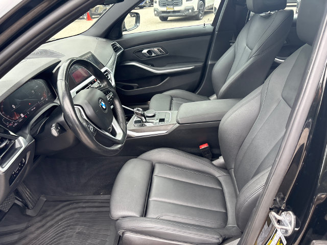 Used 2019 BMW 330i xDrive Sedan w/ Premium Package AWD/4WD image 34