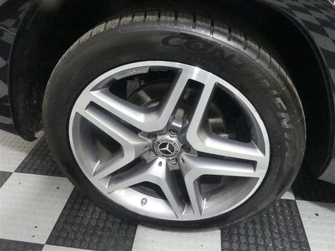 Used 2017 Mercedes-Benz GLS 550 4MATIC image 16