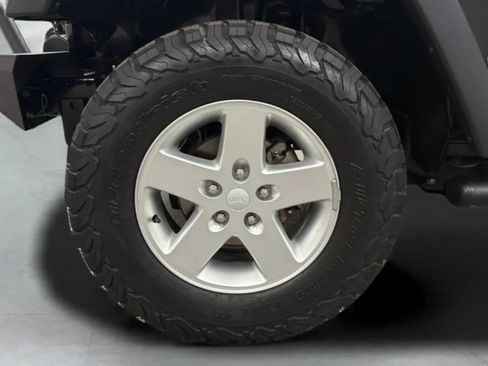 Used 2014 Jeep Wrangler Sport w/ Quick Order Package 24S AWD/4WD image 23