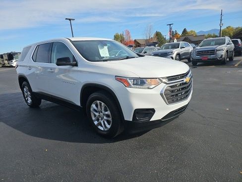 Used 2021 Chevrolet Traverse LS image 74