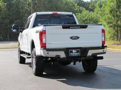 Used 2019 Ford F250 Lariat w/ Lariat Value Package image 9