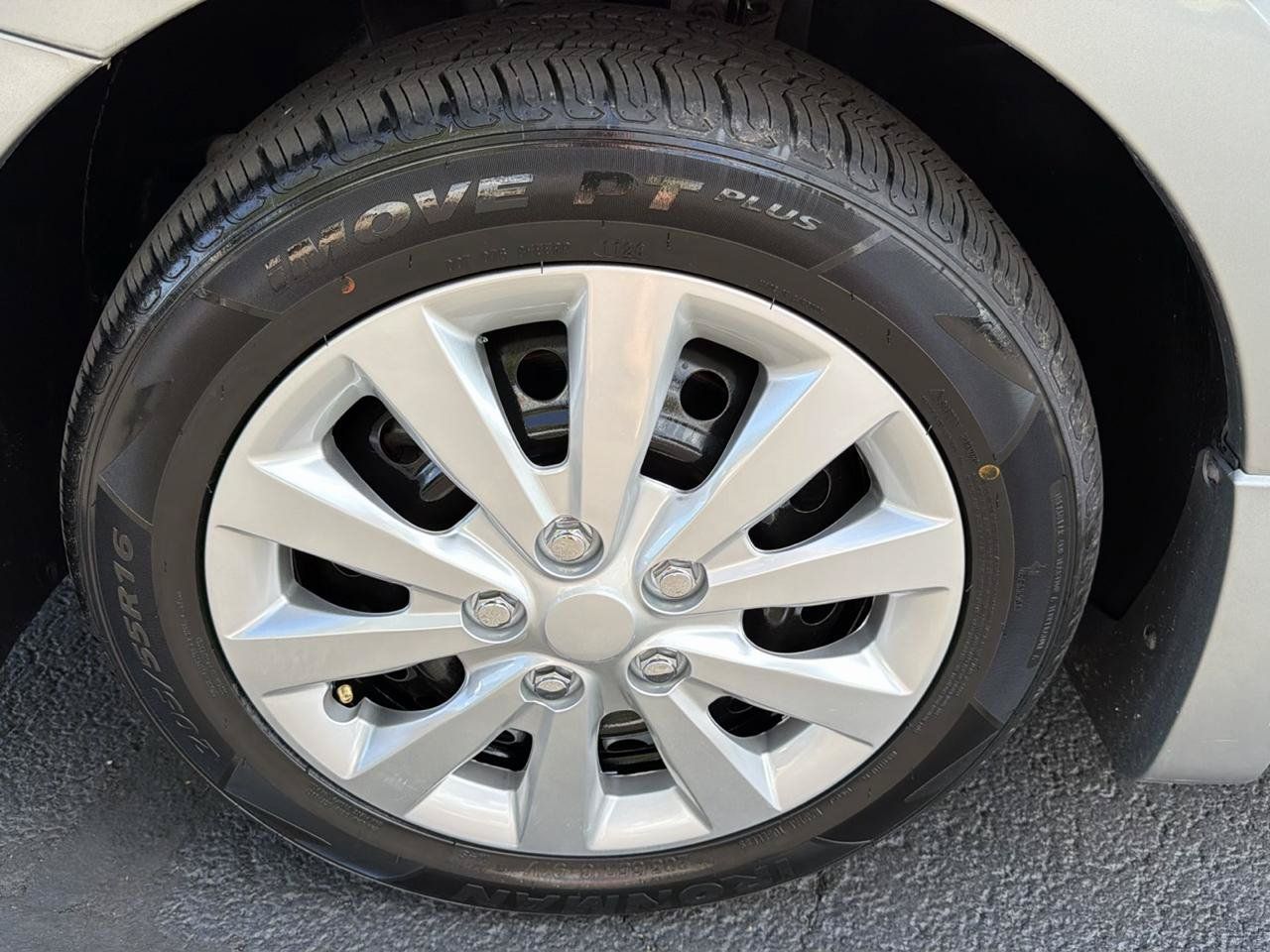 Used 2011 Nissan Sentra 2.0 S FWD image 43