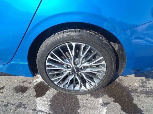 Used 2023 Kia Forte GT-Line w/ GT-Line Premium Package image 12