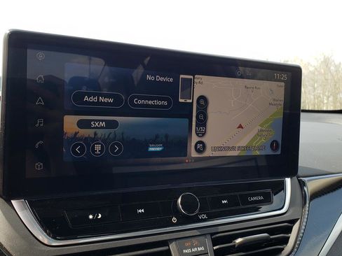 Used 2023 Nissan Altima 2.5 SR w/ SR Premium Package image 16