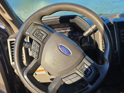 Used 2020 Ford F550 4x4 Regular Cab Super Duty image 13