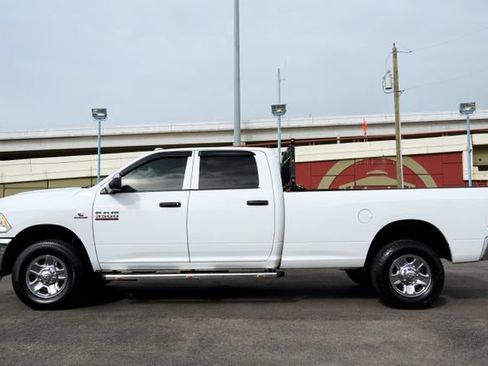 Used 2018 RAM 3500 Tradesman w/ Chrome Appearance Group AWD/4WD image 10
