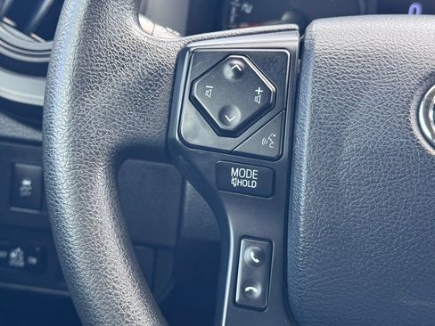 Used 2020 Toyota Tacoma SR w/ SR Convenience Package RWD image 9
