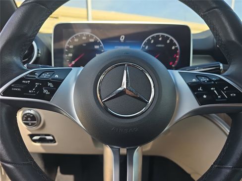 Used 2022 Mercedes-Benz C 300 Sedan image 21