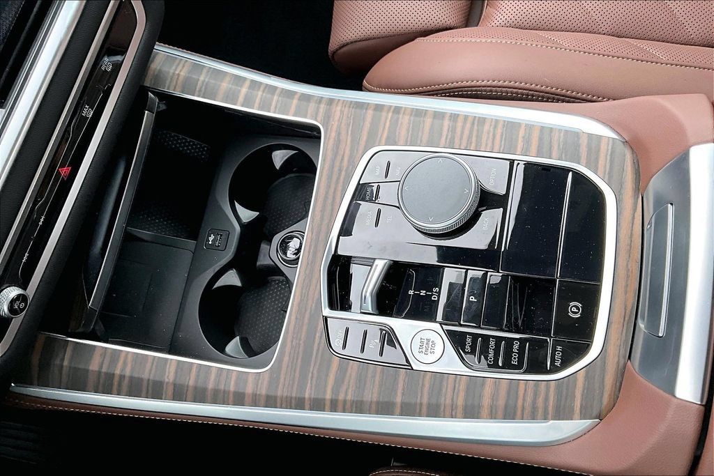 Certified 2025 BMW X5 sDrive40i w/ Premium Package RWD image 25