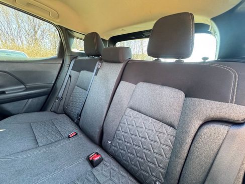 Certified 2025 Nissan Kicks SV image 25