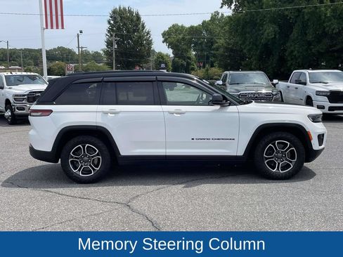Used 2023 Jeep Grand Cherokee Trailhawk w/ Advanced Protech Group II AWD/4WD image 9