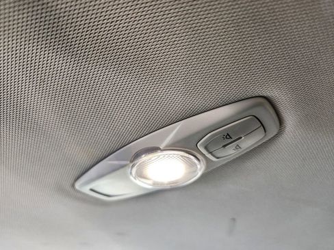 Used 2018 Ford Escape SE w/ Ford Safe & Smart Package image 30