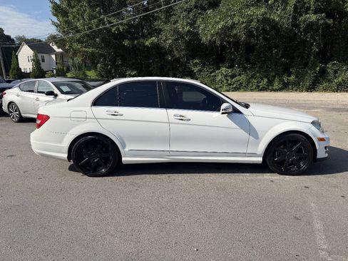 Used 2014 Mercedes-Benz C 250 Sedan w/ Multimedia Package image 4