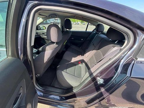 Used 2016 Chevrolet Cruze LT FWD image 21