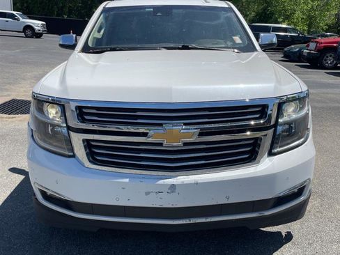Used 2016 Chevrolet Suburban LTZ image 2