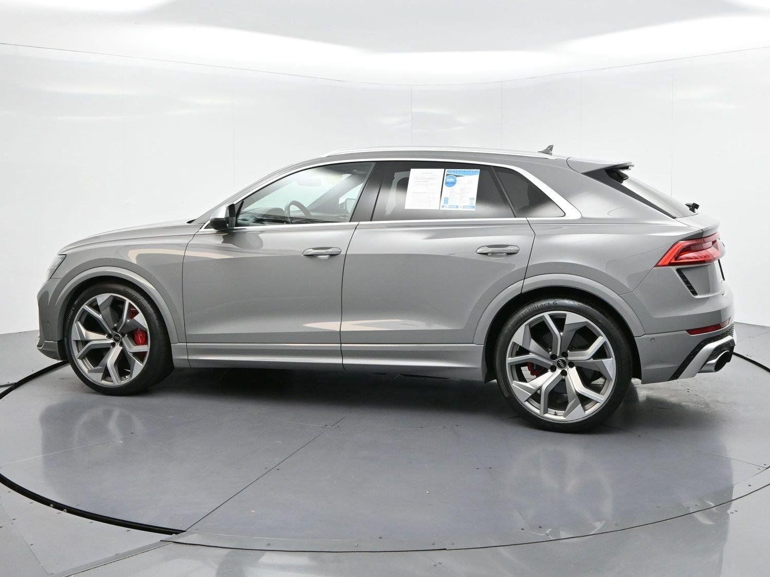 Used 2023 Audi RS Q8 w/ Executive Package AWD/4WD image 5