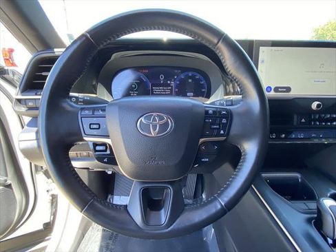 Certified 2023 Toyota Crown AWD/4WD image 25