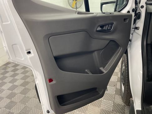 New 2026 Ford Transit 250 148 Medium Roof RWD image 16