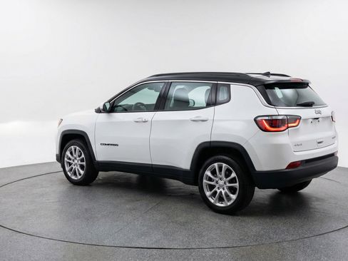 Used 2025 Jeep Compass Limited AWD/4WD image 6
